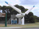 Salmon_beach_turbine.jpg