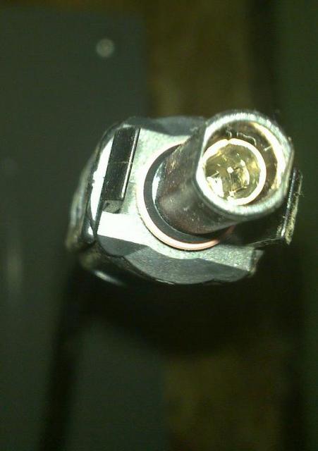 Connector B2